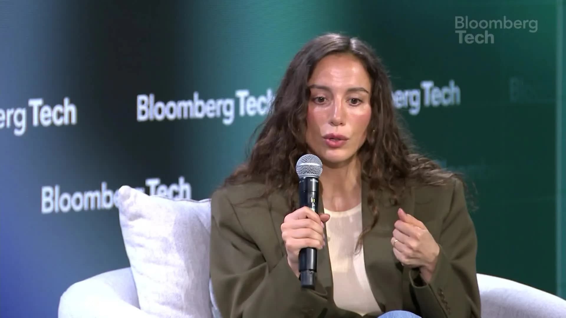 AI's Next Evolution: What Murati Says About Human-Machine Future