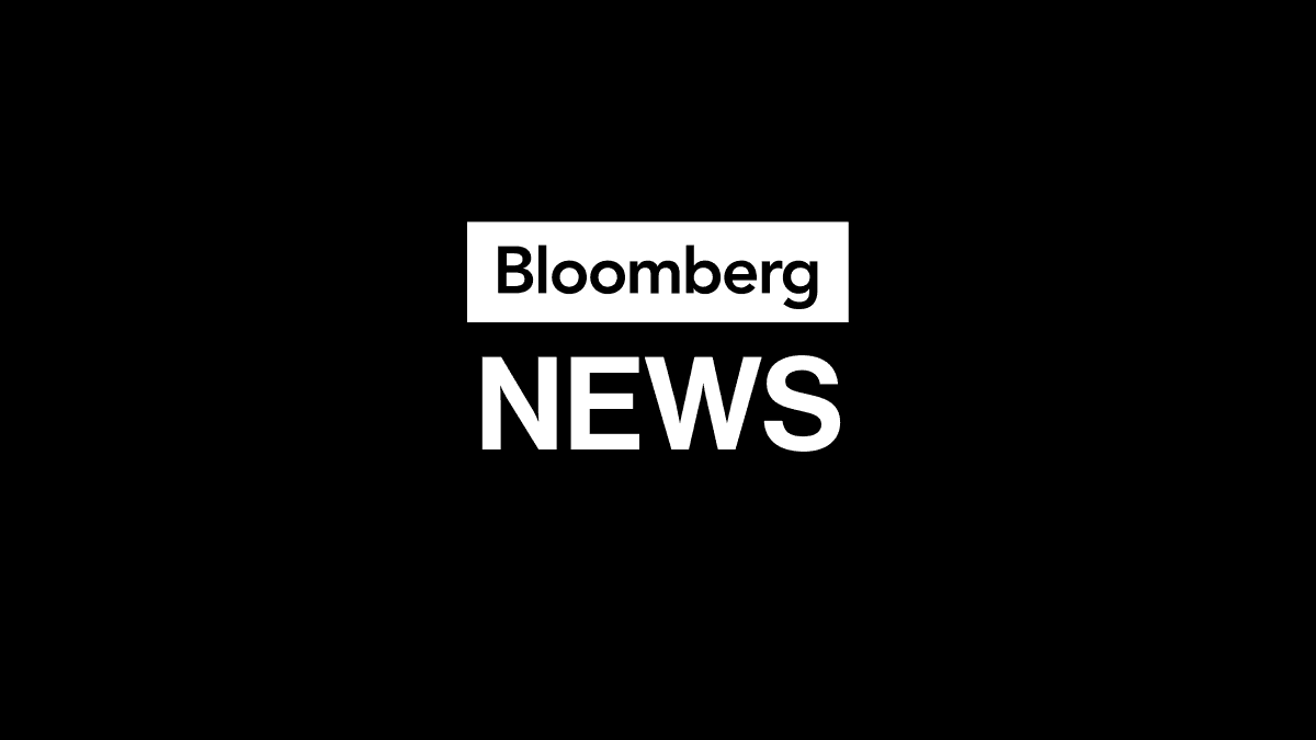 Copper Retreats From Six-Month Highs on Tariff Uncertainty