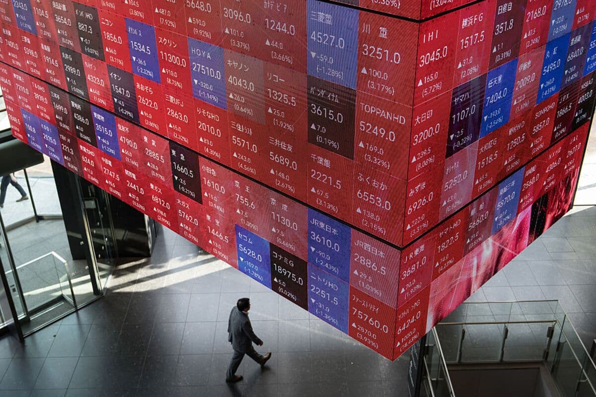 Tech Earnings Jitters Pull Down Futures Ahead of Alphabet Report