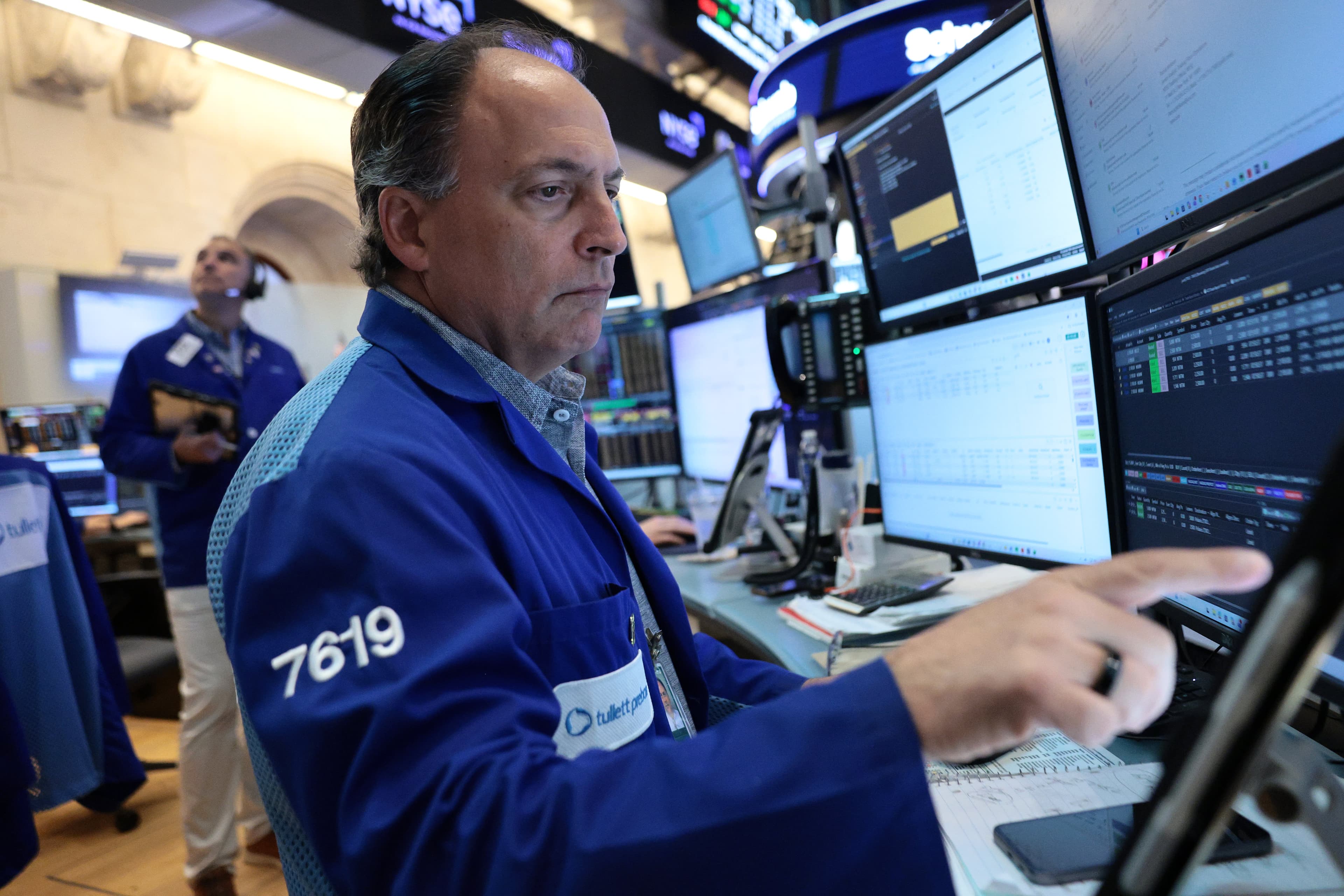 Prominent Short Trader Eyes New Target After Tesla Earnings Play