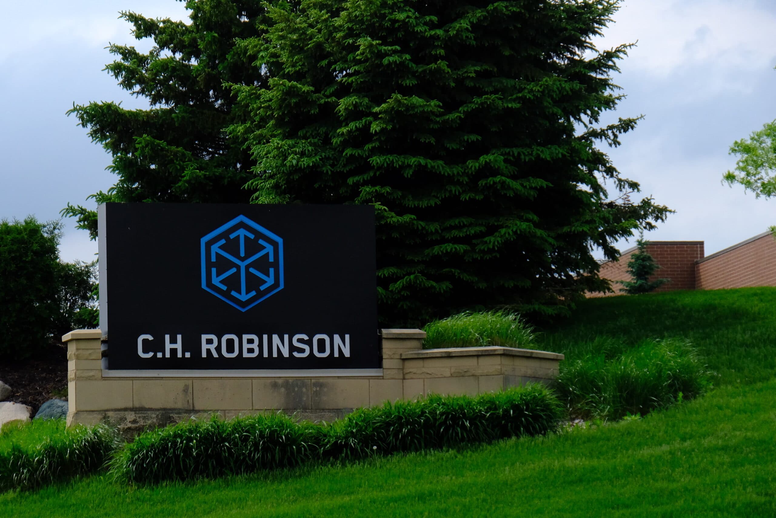 C.H. Robinson Returns to M&A With First Deal Under Bozeman