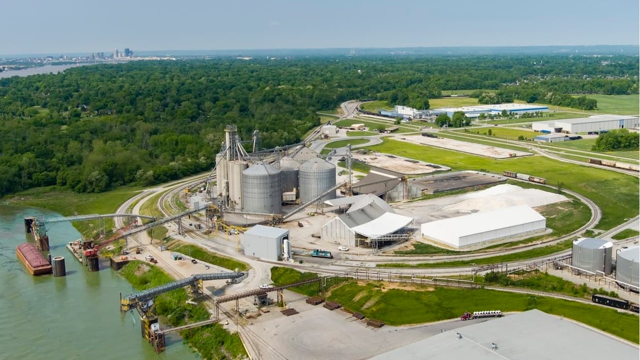 DOT Awards $25M to Midwest Port Expansion