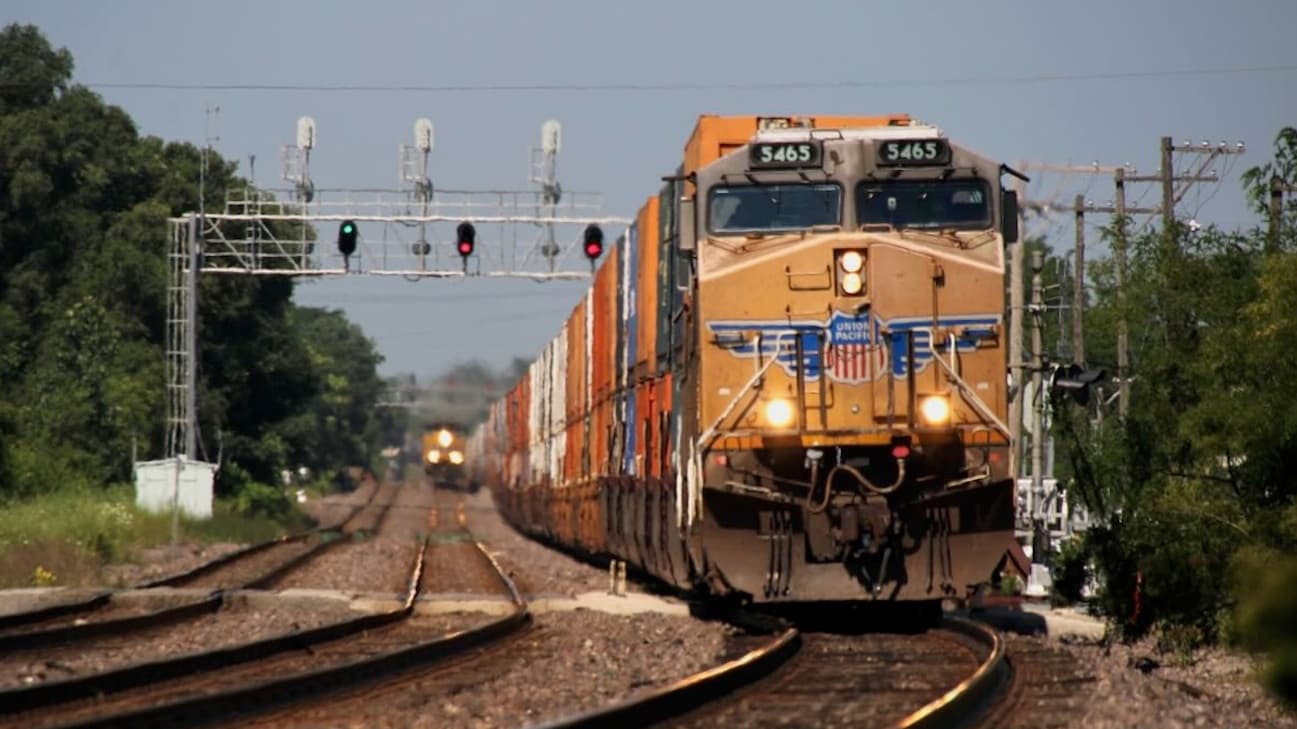 Union Pacific Raises Forecast on Record Q2 Profitability